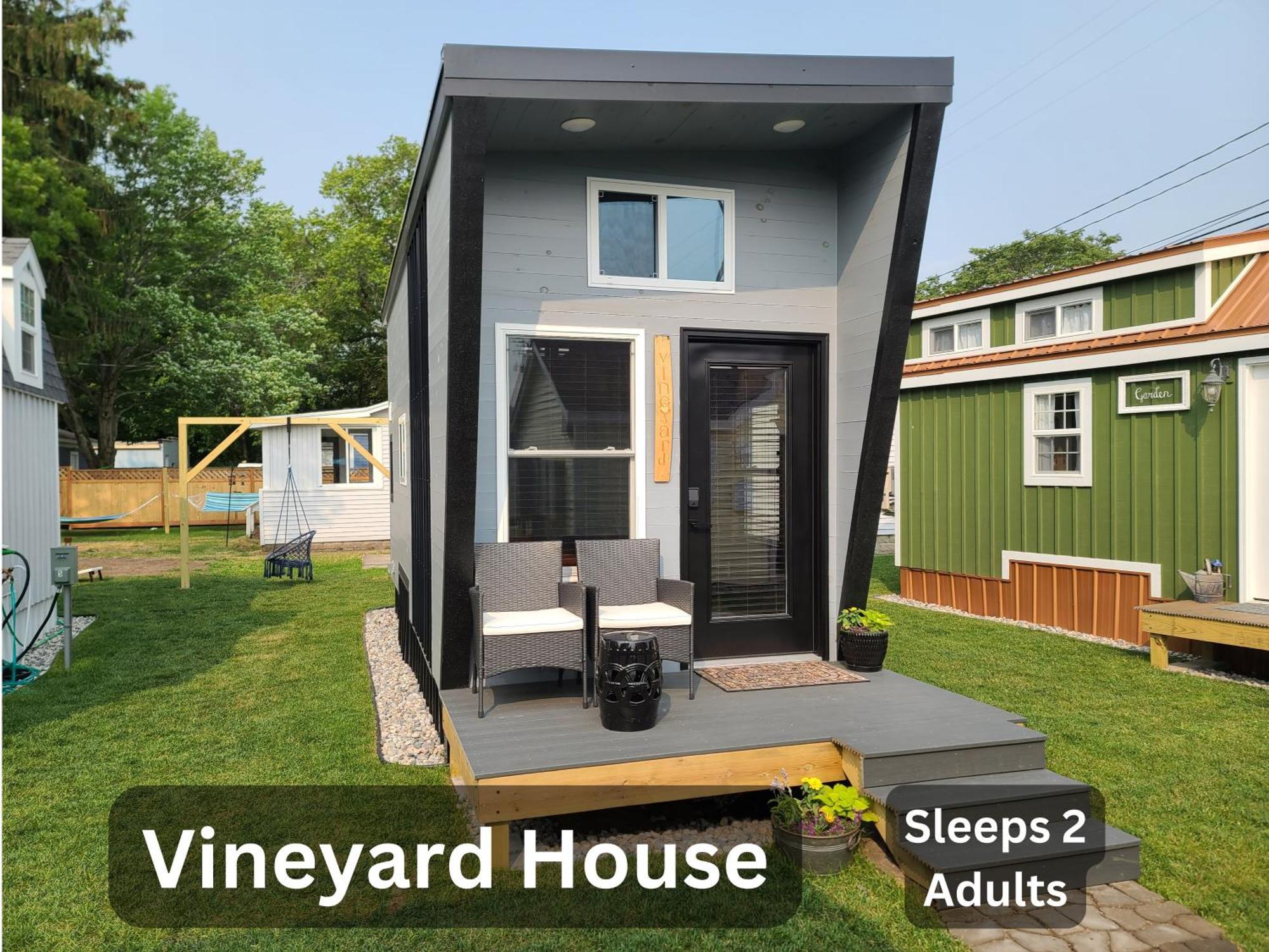 Tiny Digs Lakeshore - Tiny House Lodging Muskegon Esterno foto